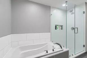 600 N Lake Shore Dr, Chicago, IL 60611 - Photo 13