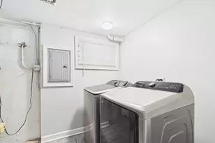 234 W 117th St, Chicago, IL 60628 - Photo 19