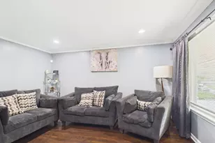 234 W 117th St, Chicago, IL 60628 - Photo 3