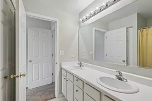 2759 Sheridan Ct, Naperville, IL 60563 - Photo 19