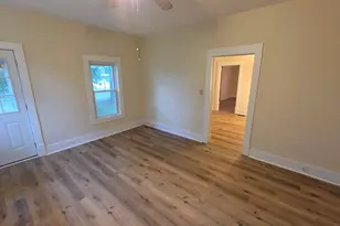 1204 N Dawley St, Salem, IL 62881 - Photo 5