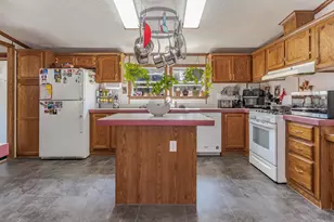 214 S 6th St, Chatsworth, IL 60921 - Photo 15