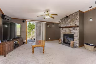 214 S 6th St, Chatsworth, IL 60921 - Photo 7