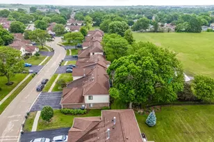 823 E Coach Rd, Palatine, IL 60074 - Photo 27