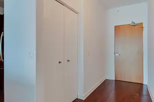 1235 S Prairie Ave, Chicago, IL 60605 - Photo 7