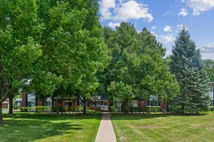 2434 Brandenberry Ct, Arlington Heights, IL 60004 - Photo 25