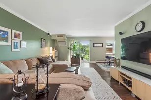 2434 Brandenberry Ct, Arlington Heights, IL 60004 - Photo 3