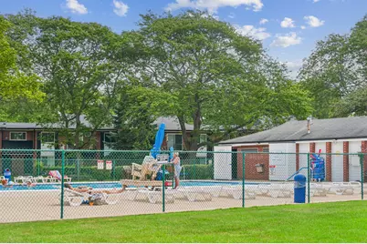 2434 Brandenberry Court #2A, Arlington Heights, IL 60004 - Photo 23