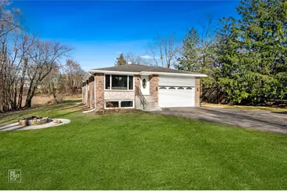 2072 Palatine Road, Inverness, IL 60067 - Photo 1