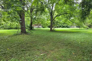 835 N Front St, Monticello, IL 61856 - Photo 19