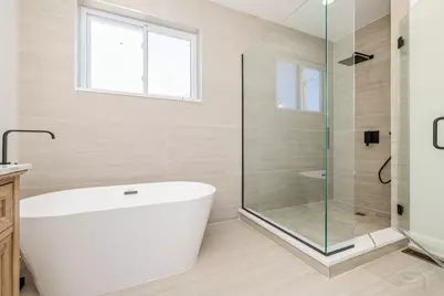 544 N Lawndale Avenue, Chicago, IL 60624 - Photo 37