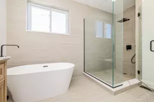 544 N Lawndale Ave, Chicago, IL 60624 - Photo 37