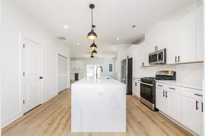 544 N Lawndale Avenue, Chicago, IL 60624 - Photo 5