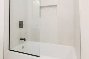 544 N Lawndale Ave, Chicago, IL 60624 - Photo 25