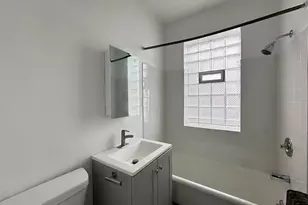 2432 N Linden Pl, Chicago, IL 60647 - Photo 17