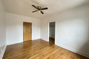 2432 N Linden Pl, Chicago, IL 60647 - Photo 13
