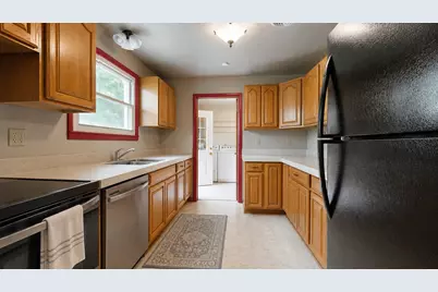 1002 S Mattis Avenue, Champaign, IL 61821 - Photo 3