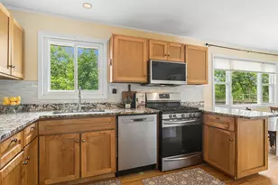 712 St Marys Pkwy, Buffalo Grove, IL 60089 - Photo 5