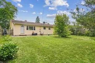 712 St Marys Pkwy, Buffalo Grove, IL 60089 - Photo 15