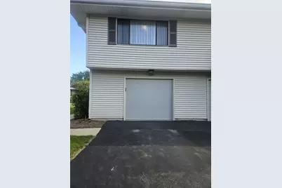 1037 Quanset Court #1037, Schaumburg, IL 60194 - Photo 3