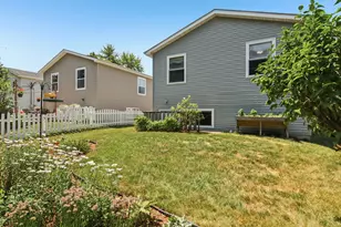 407 Grandview Dr, Round Lake Park, IL 60073 - Photo 25