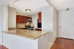 30 E Huron St, Chicago, IL 60611 - Photo 5