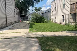4844 W Gunnison St, Chicago, IL 60630 - Photo 1