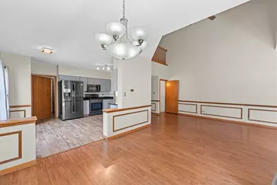 10930 Jodan Drive, Oak Lawn, IL 60453 - Photo 9