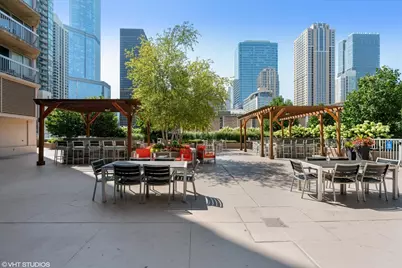 545 N Dearborn Street #2511, Chicago, IL 60654 - Photo 29