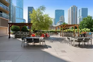 545 N Dearborn St, Chicago, IL 60654 - Photo 29