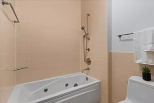 400 E Ohio St, Chicago, IL 60611 - Photo 27
