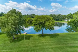 62 Dundee Ln, Barrington Hills, IL 60010 - Photo 3