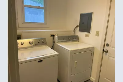 2402 E Grand Avenue, Lindenhurst, IL 60046 - Photo 13
