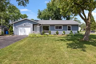 500 Cherry Cir, Glenview, IL 60025 - Photo 1