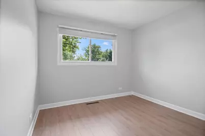 500 Cherry Circle, Glenview, IL 60025 - Photo 9