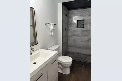 1033 Busse Highway #2A, Park Ridge, IL 60068 - Photo 13