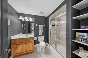 678 Oak St, Glen Ellyn, IL 60137 - Photo 33