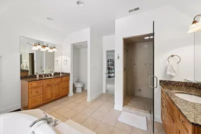 678 Oak Street, Glen Ellyn, IL 60137 - Photo 25