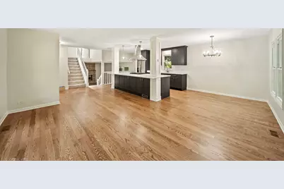 2656 Bloomfield Drive, Lisle, IL 60532 - Photo 5