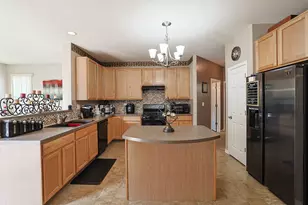 2109 Chad Ln, Montgomery, IL 60538 - Photo 11