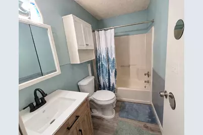 4490 Lake Drive, Granite City, IL 62040 - Photo 15