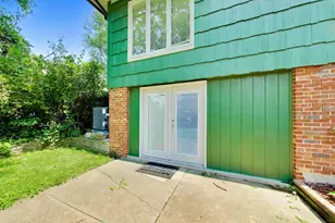 10S324 Hampshire Ln, Willowbrook, IL 60527 - Photo 33