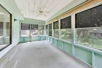10S324 Hampshire Lane, Willowbrook, IL 60527 - Photo 15