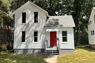 305 S Sterling St, Streator, IL 61364 - Photo 1