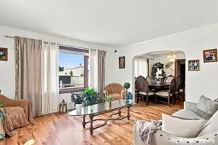 1513 12th St, Waukegan, IL 60085 - Photo 5