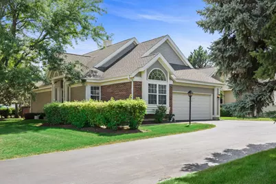 1908 N Evergreen Avenue, Arlington Heights, IL 60004 - Photo 1
