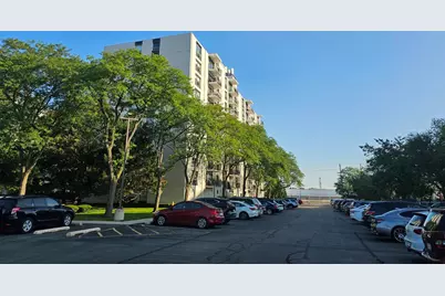 9001 Golf Road #5B, Des Plaines, IL 60016 - Photo 23