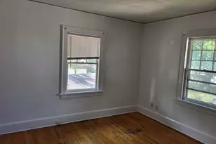 1402 N Church St, Rockford, IL 61103 - Photo 7