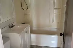 1402 N Church St, Rockford, IL 61103 - Photo 9