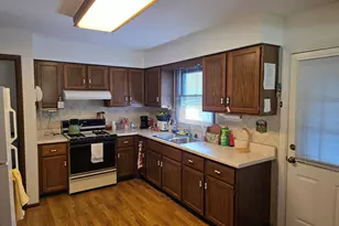 23 W 56th Pl, Westmont, IL 60559 - Photo 9